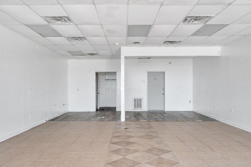 More Photos Of 7118-7140 Downman Rd, New Orleans Storefront Retail Residential For Sale