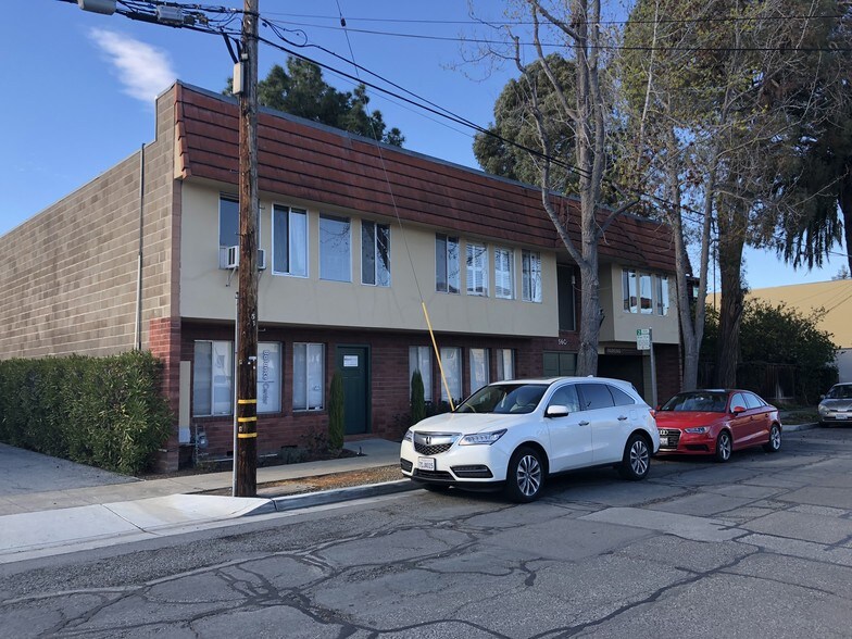 More Photos Of 560 Oxford Ave, Palo Alto Loft Creative Space For Lease