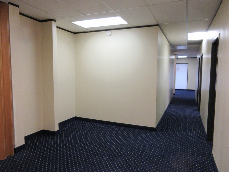 More Photos Of 2200 E 104th Ave, Thornton Office For Lease