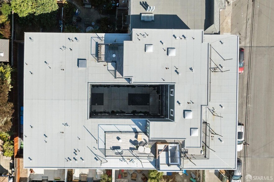 More Photos Of 4326 Irving St, San Francisco Apartments For Sale