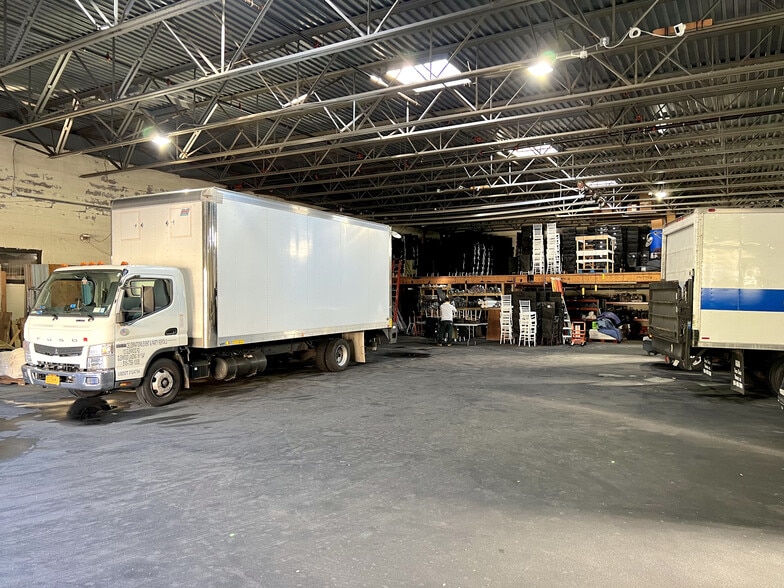 More Photos Of 100 Carney St, Glen Cove Manufacturing For Sale