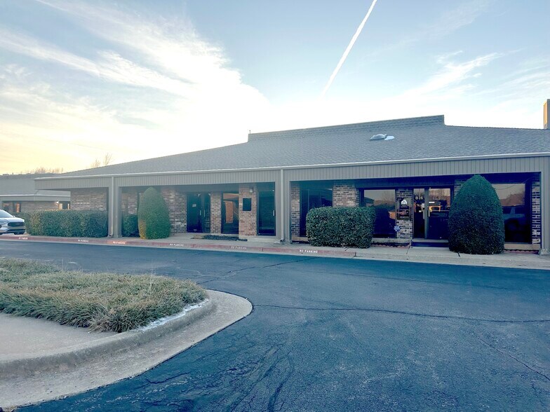 Primary Photo Of 11914 N Pennsylvania Ave, Oklahoma City Office For Lease