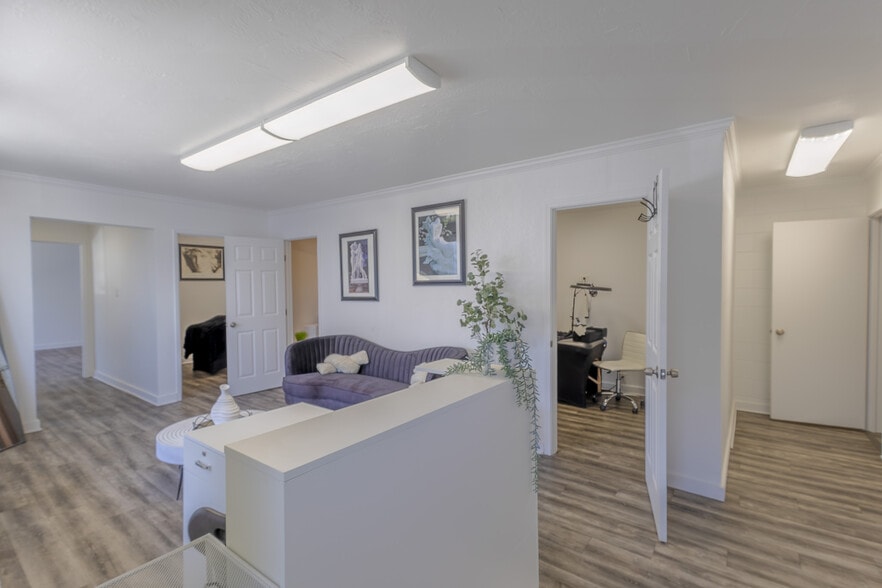 More Photos Of 1038 4th St, Santa Rosa Office For Sale
