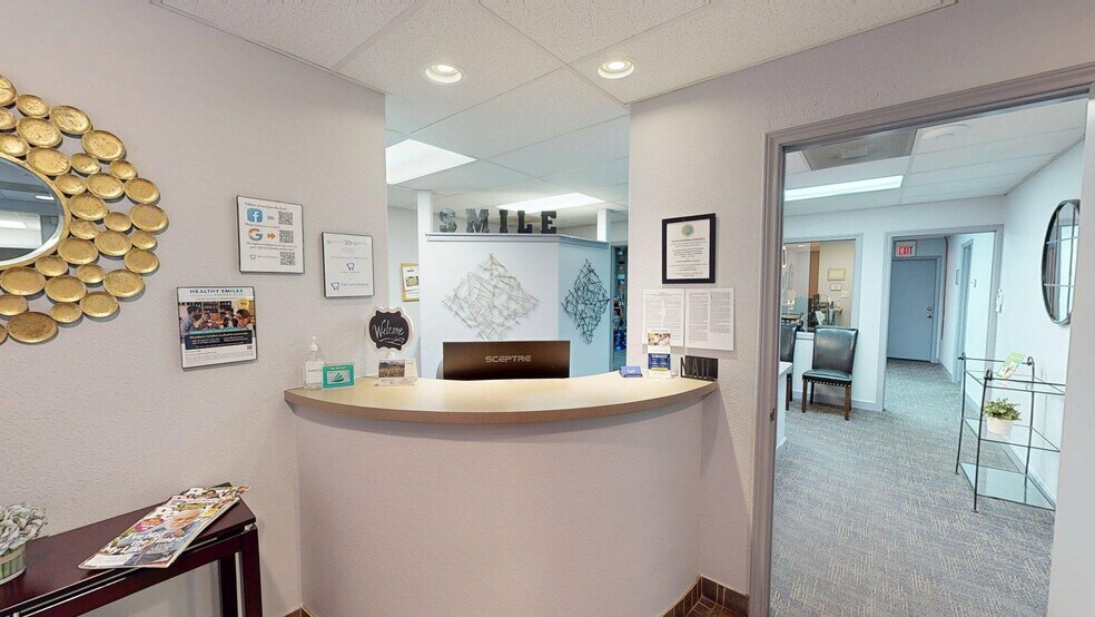 More Photos Of 11719-11725 Whisper Valley St, San Antonio Office For Lease