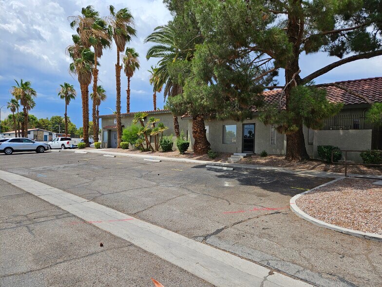 More Photos Of 3650 S Eastern Ave, Las Vegas Medical For Sale