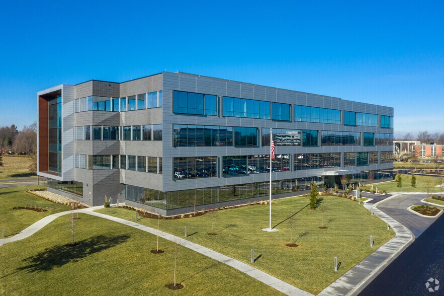 More Photos Of 435 N Whittington Pkwy, Louisville Office For Lease