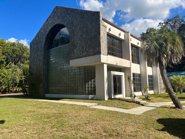 More Photos Of 31722 State Road 52, San Antonio Medical For Sale