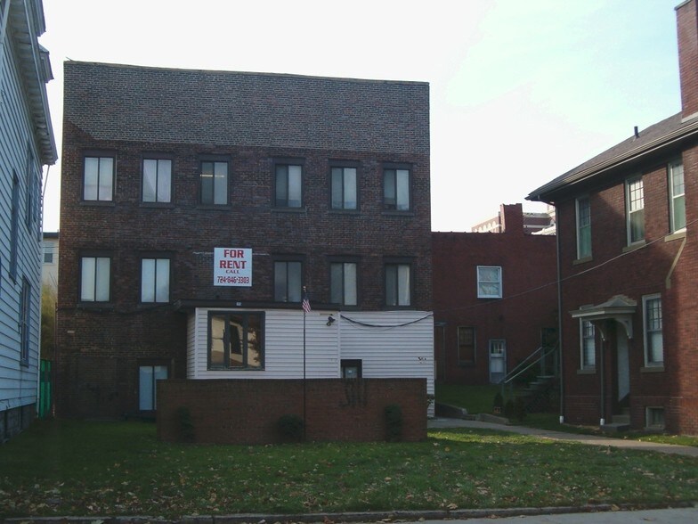More Photos Of 1115 6th Ave, Beaver Falls Apartments For Sale