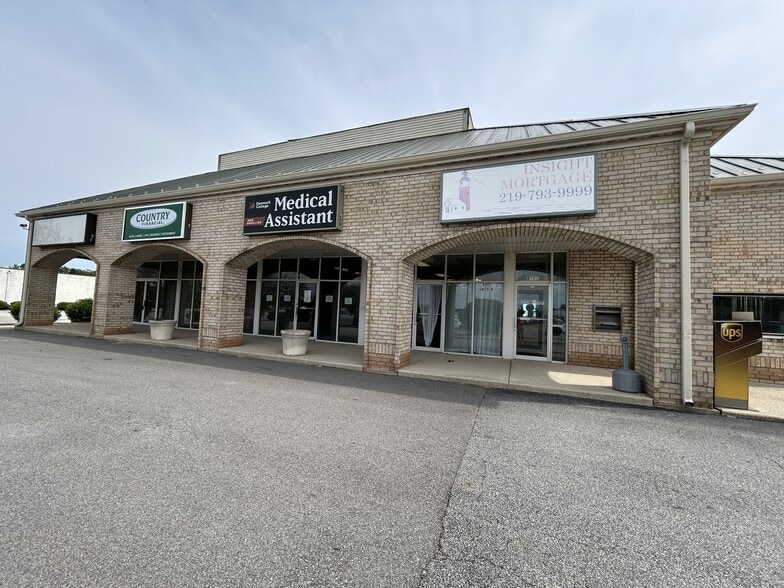 More Photos Of 8101 Polo Club Dr, Merrillville Storefront For Lease
