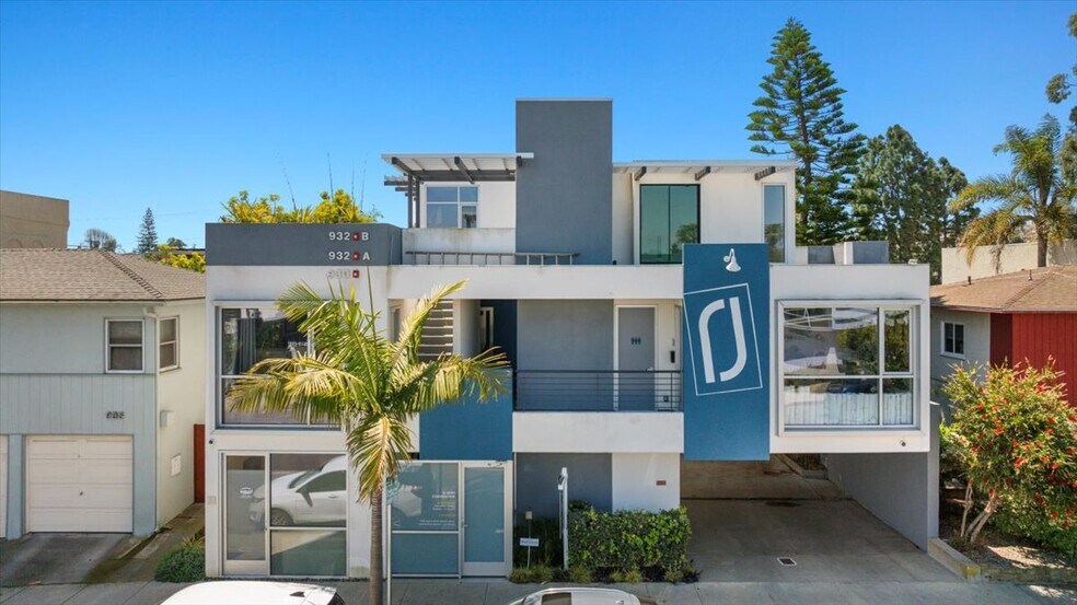 Primary Photo Of 930-932 Manhattan Beach Blvd, Manhattan Beach Office Residential For Sale