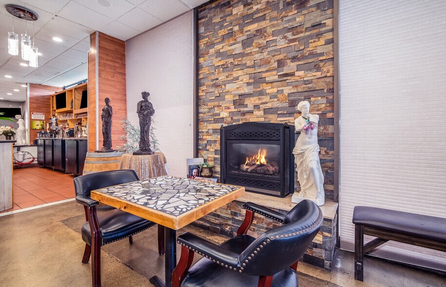 More Photos Of 825 N H St, Lompoc General Retail For Sale