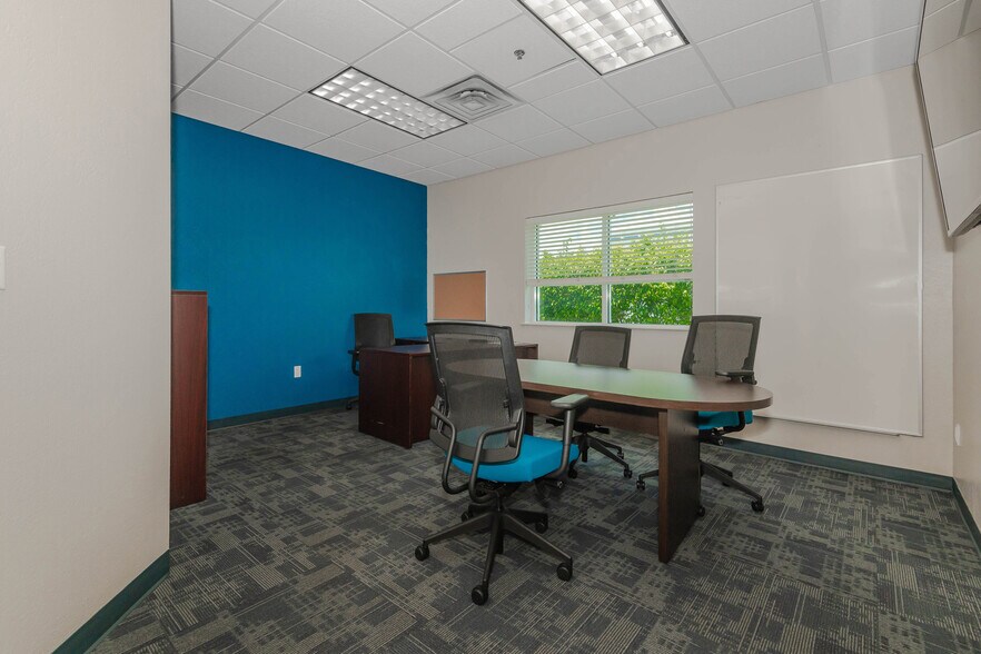 More Photos Of 3001 N 29th Ave, Hollywood Unknown For Lease