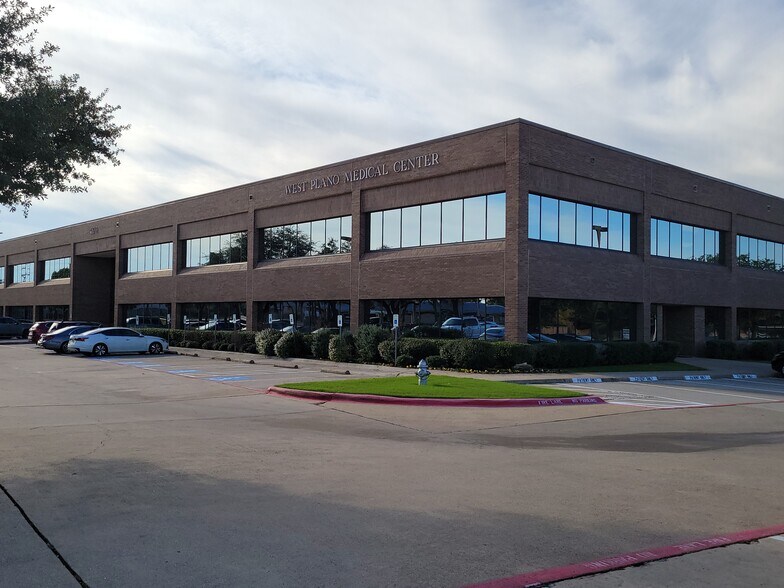 More Photos Of 4100 W 15th St, Plano Medical For Lease