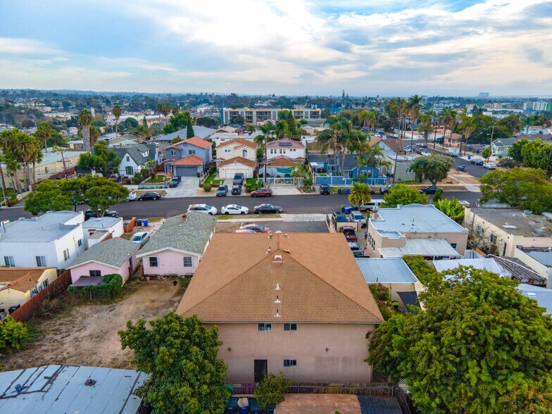 More Photos Of 1121 E 6th St, National City Apartments For Sale