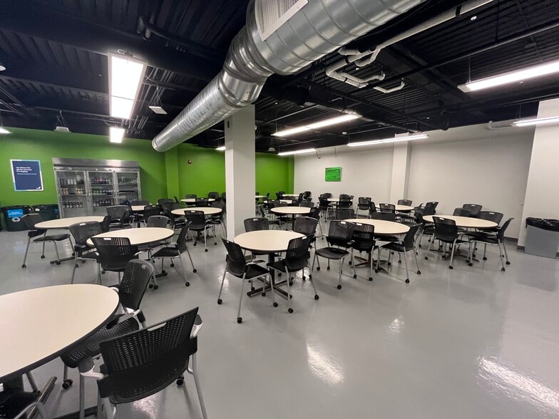 More Photos Of 2960 Ena Dr, Lansing Manufacturing For Lease