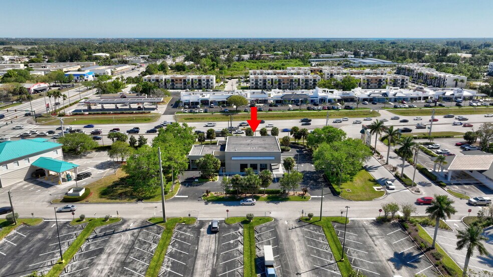 More Photos Of 3250 SE Federal Hwy, Stuart Freestanding For Lease