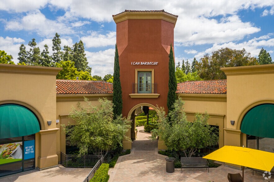 More Photos Of 5521-5715 Alton Pky, Irvine General Retail For Lease