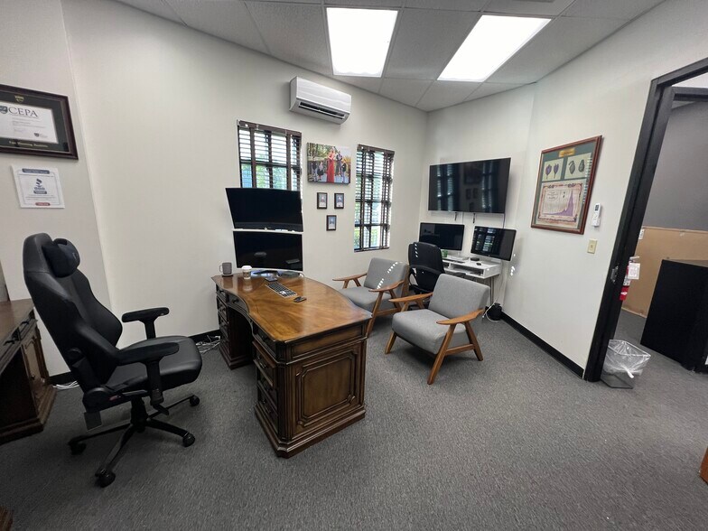 More Photos Of 3410 Henderson Blvd W, Tampa Office For Lease