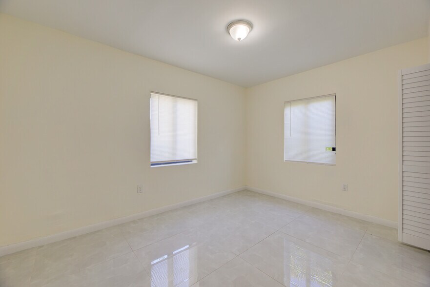 More Photos Of 742 NW 70th St, Miami Apartments For Sale