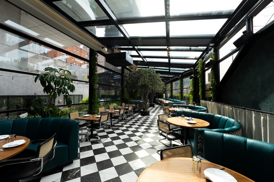 More Photos Of 23 Grand St, New York Hotel For Lease