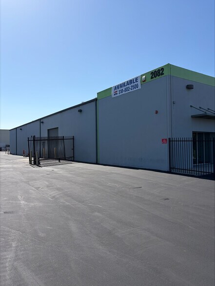More Photos Of 2082 E Gladwick St, Rancho Dominguez Warehouse For Lease