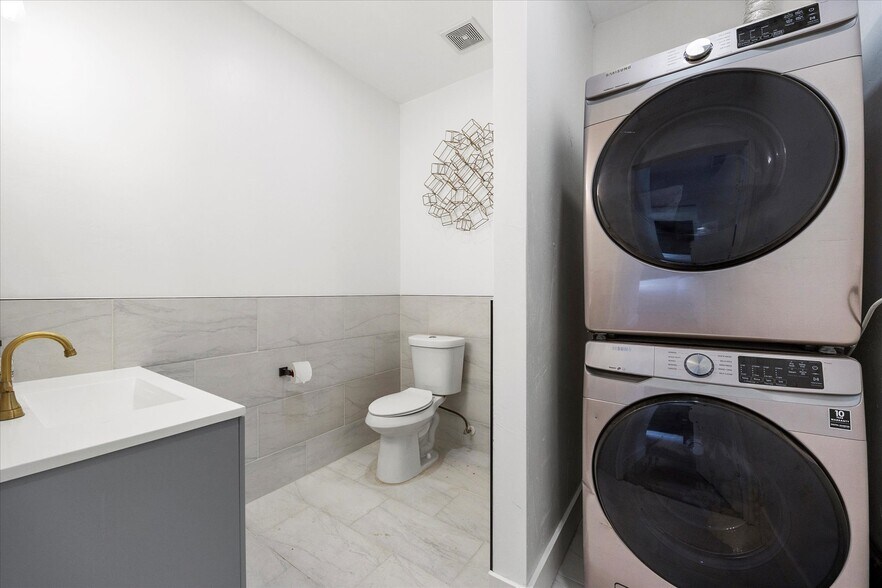 More Photos Of 3818 Big A Rd, Rowlett Freestanding For Sale