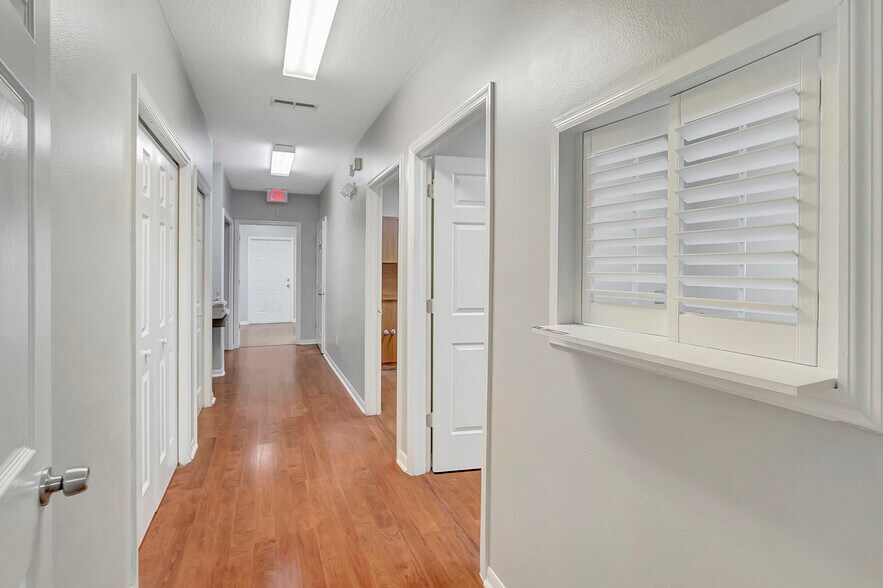 More Photos Of 28953 Wesley Chapel Blvd, Wesley Chapel Office For Lease