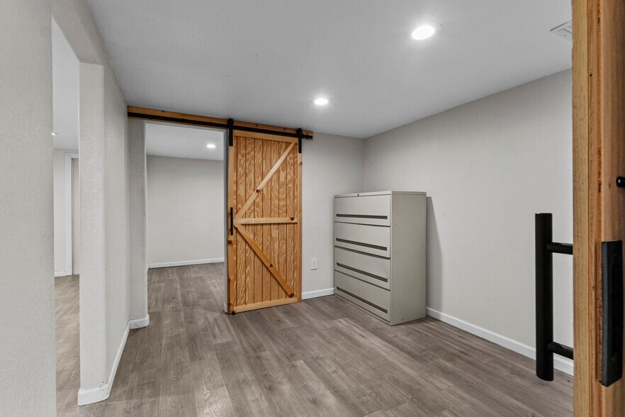 More Photos Of 1819 S 1st Ave, Safford Office For Sale