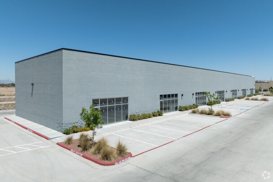 Primary Photo Of 501 North Zaragoza, El Paso Flex For Sale