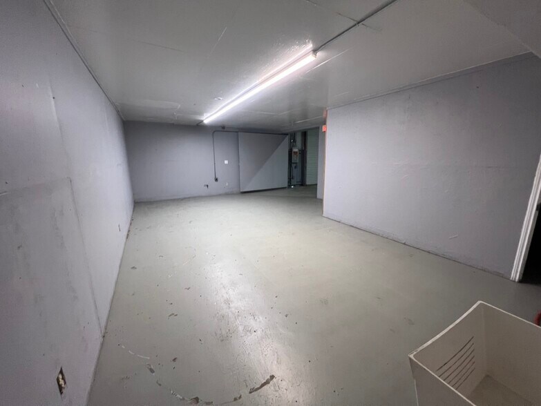 More Photos Of 4515 Smith Rd, Von Ormy Truck Terminal For Lease