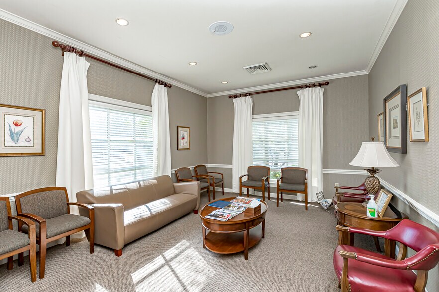 More Photos Of 8425 Cumberland Pl, Baton Rouge Medical For Lease