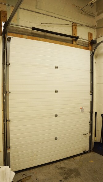 More Photos Of 1 Commercial St, Branford Warehouse For Lease