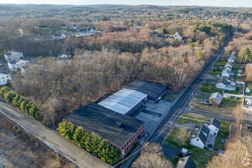 More Photos Of 68 Tower St, Hudson Warehouse For Sale