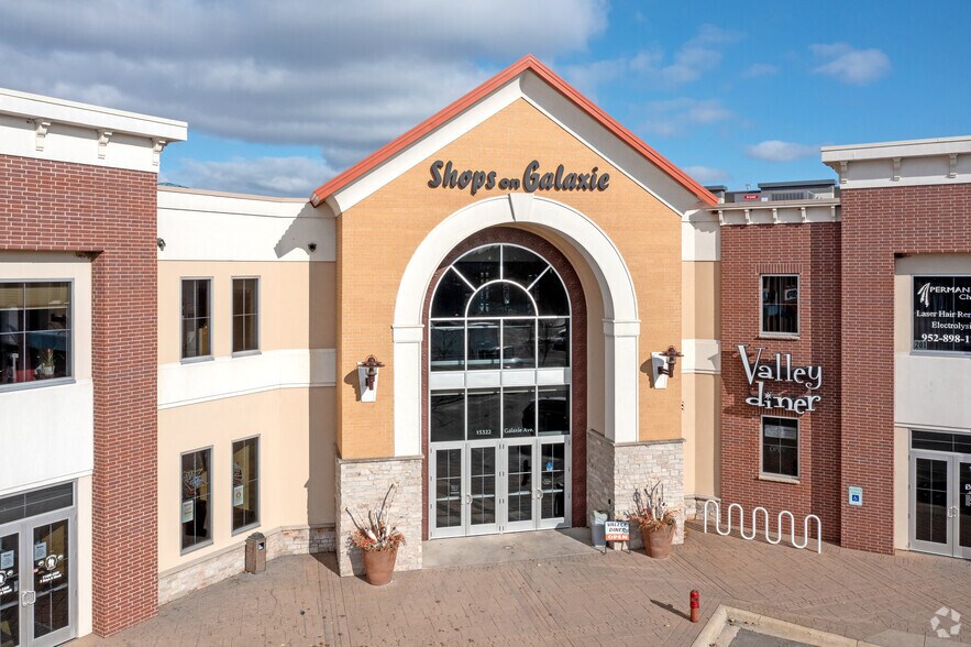 More Photos Of 15322 Galaxie Ave, Apple Valley Medical For Lease