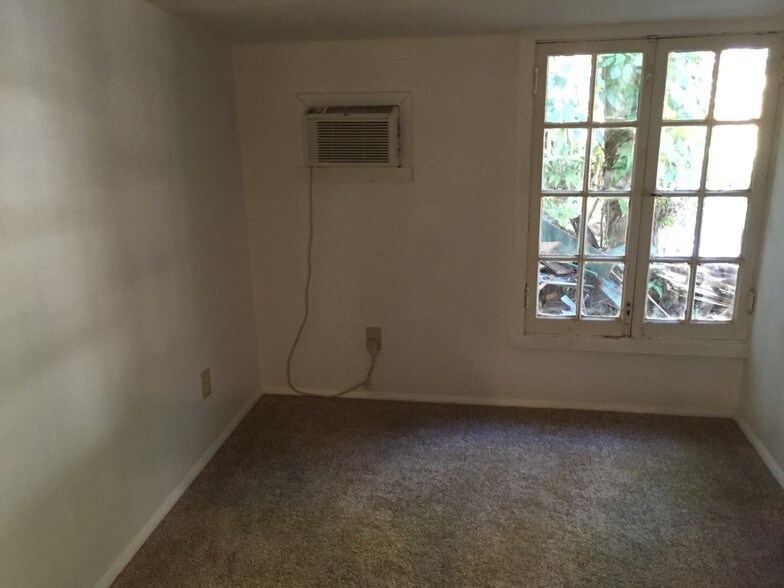 More Photos Of 215 Riverside Dr, Cocoa Apartments For Sale