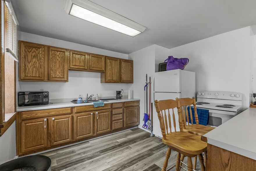 More Photos Of 1232 Marshall Ave, Saint Paul Apartments For Sale