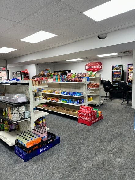 More Photos Of 1636 Atlanta Hwy, Gainesville Restaurant For Lease