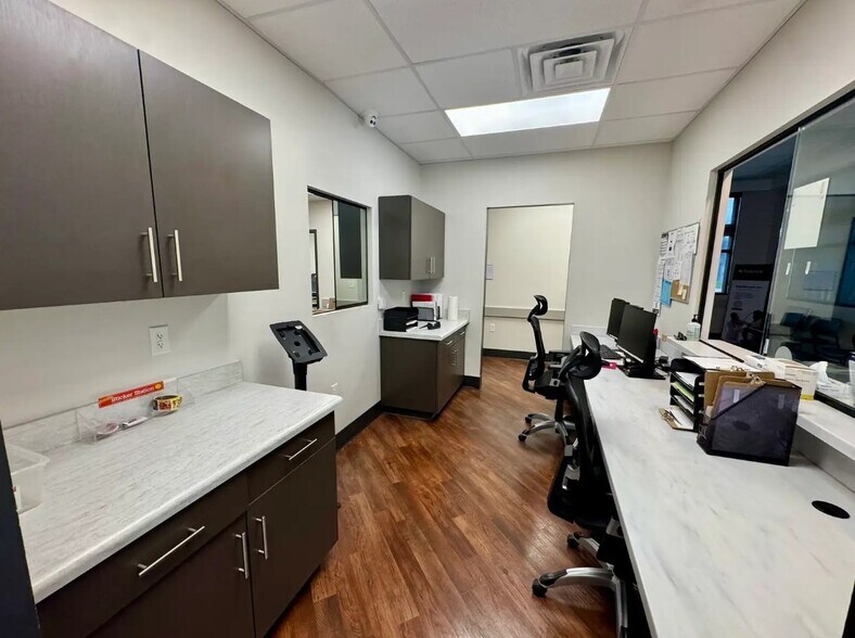 More Photos Of 1909 Judge Perez dr, Chalmette Healthcare For Lease