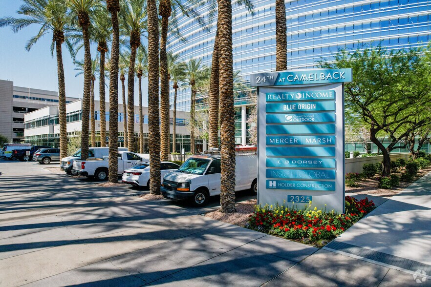 More Photos Of 2325 E Camelback Rd, Phoenix Office For Lease