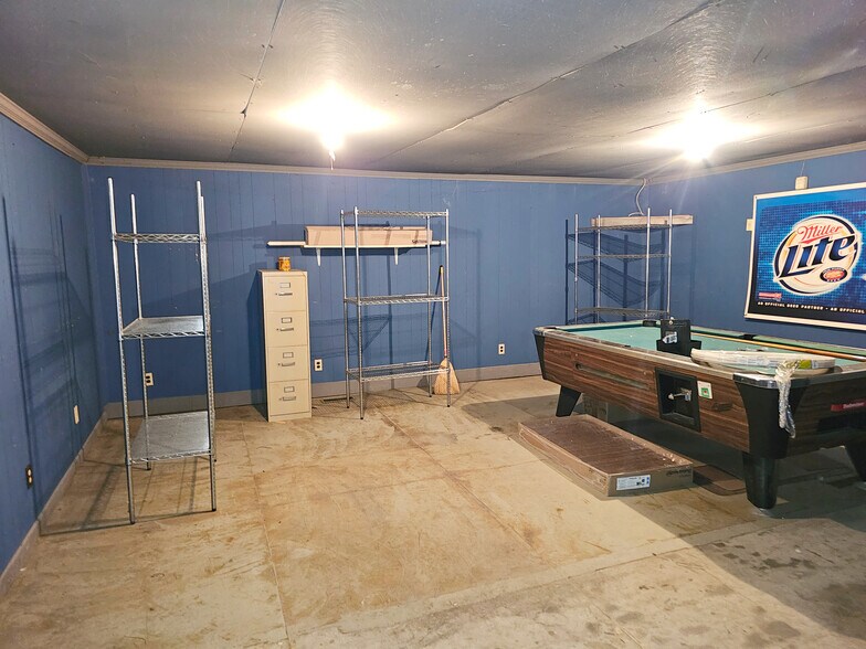 More Photos Of 6 N Roosevelt St, York Restaurant For Sale