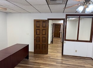 More Photos Of 5029 La Mart Dr, Riverside Office Residential For Lease