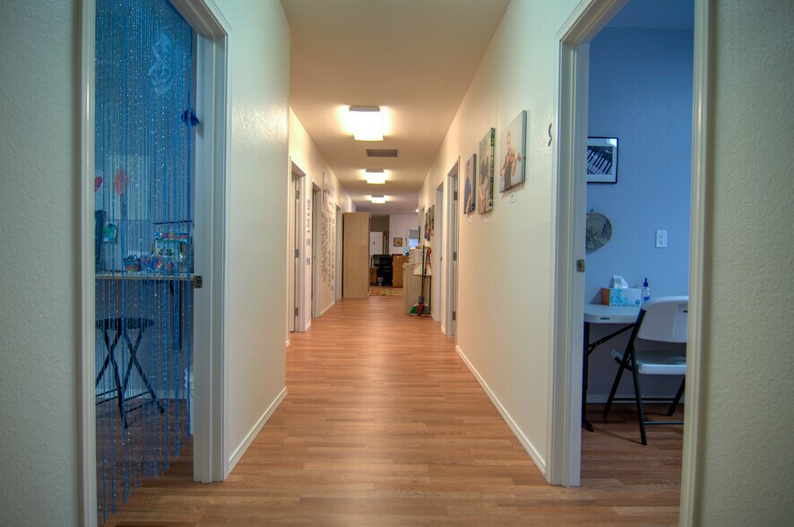 More Photos Of 1900 Belmont Loop, Woodland Storefront Retail Office For Lease