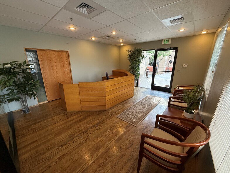 More Photos Of 36800 N Sidewinder Rd, Carefree Medical For Sale