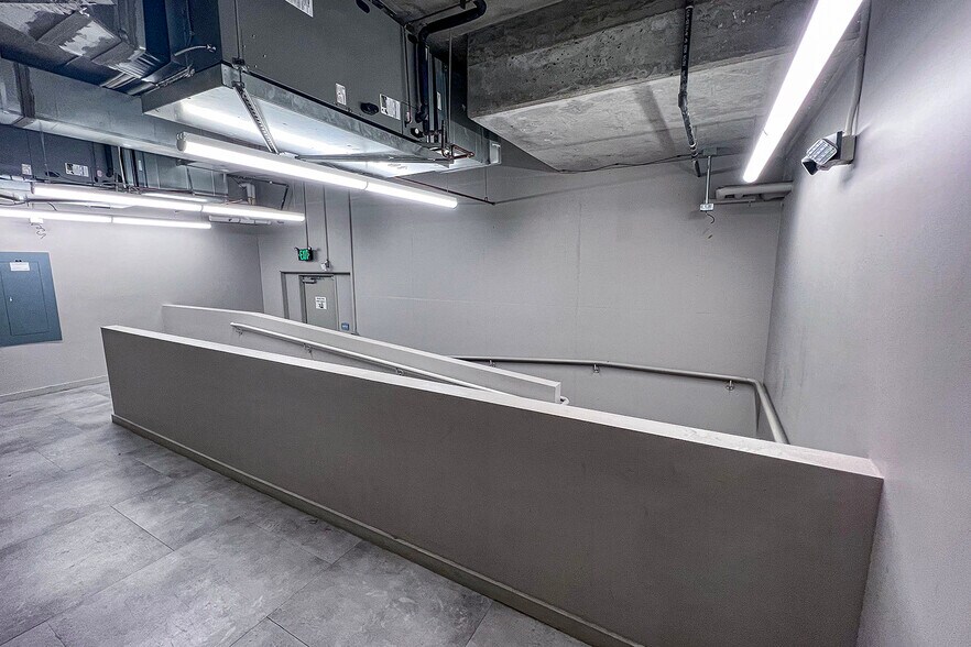 More Photos Of 1221 SW 11th Ave, Portland Apartments For Lease