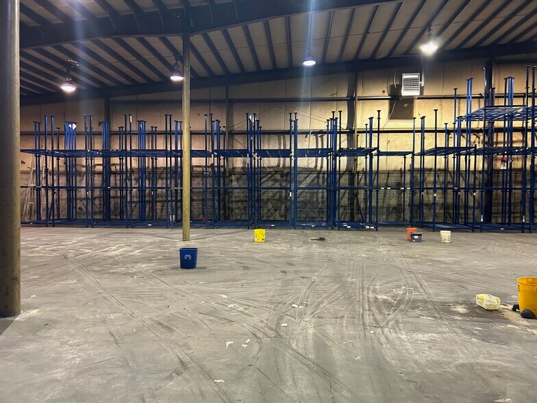 More Photos Of 326 Dartmouth College Hwy, Lebanon Warehouse For Sale