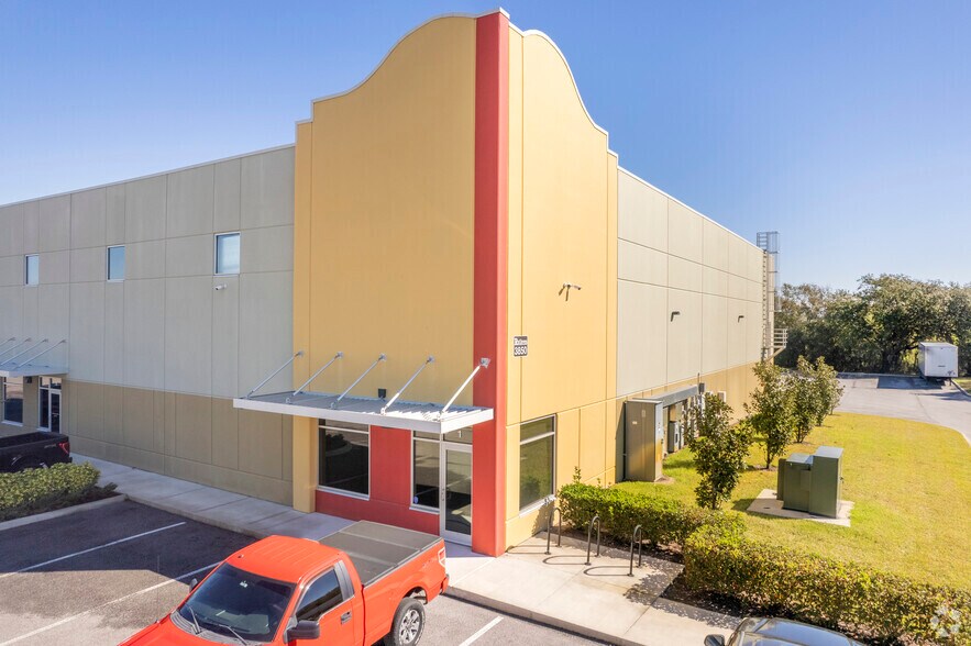 More Photos Of 3850 Anchuca Dr, Lakeland Warehouse For Lease