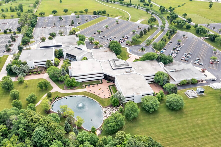 More Photos Of 1100 Employers Blvd, De Pere Office For Lease