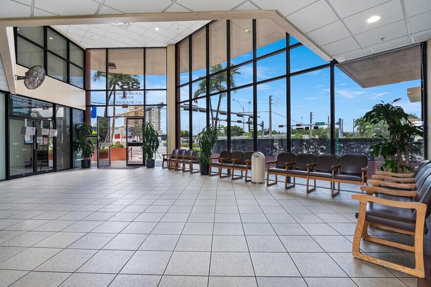 More Photos Of 351 NW Le Jeune Rd, Miami Medical For Sale