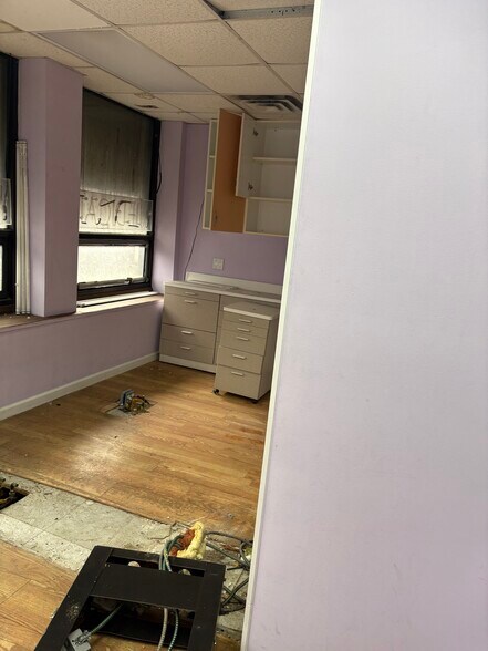More Photos Of 740 Broadway, Brooklyn Storefront Retail Office For Lease