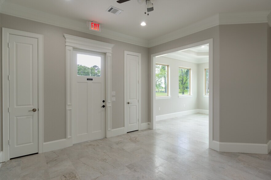 More Photos Of 12414 Spring Cypress Rd, Tomball Medical For Sale